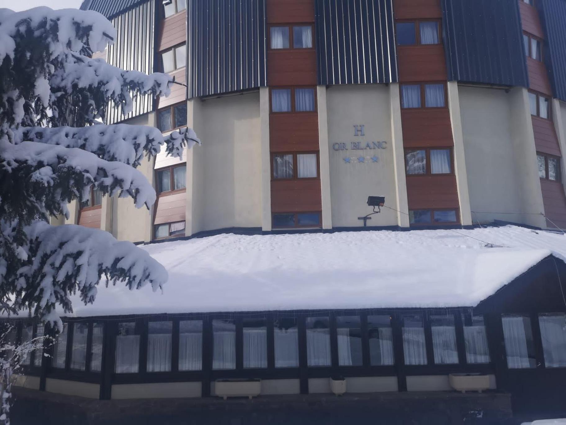 Hotel Or Blanc Espot Exterior photo